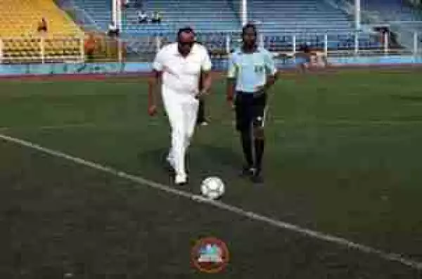 Pastor Oritsejafor Shows His Football Skills At Warri City Stadium (Photos)